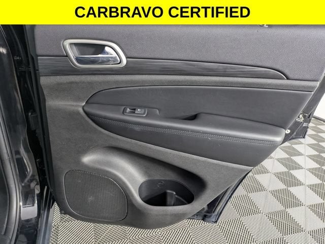 2019 Jeep Grand Cherokee Laredo E 4x2