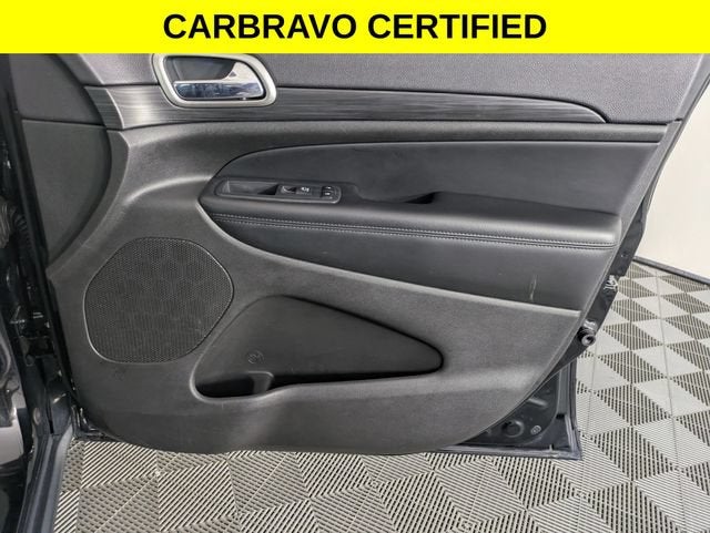 2019 Jeep Grand Cherokee Laredo E 4x2