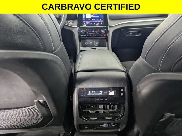 2024 Jeep Grand Cherokee L Altitude X 4x2