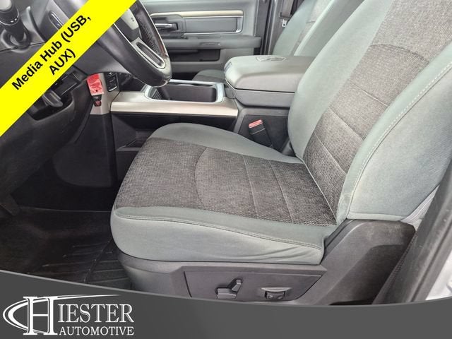 2017 RAM 1500 Big Horn Crew Cab 4x4 5'7" Box