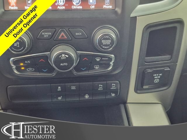 2017 RAM 1500 Big Horn Crew Cab 4x4 5'7" Box