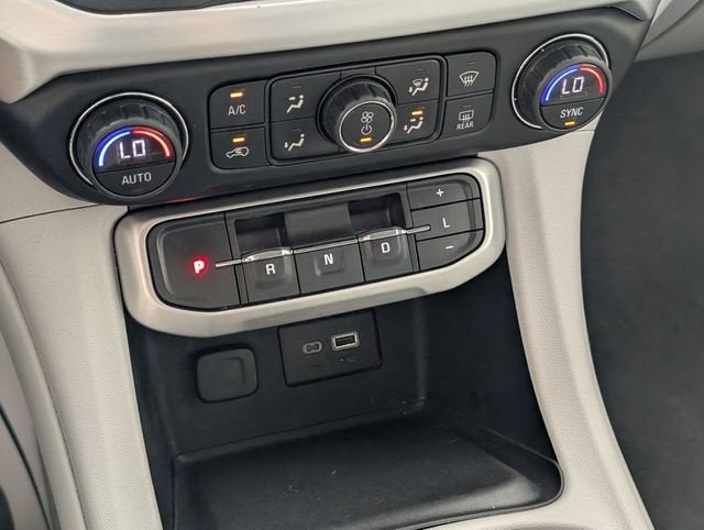 2021 GMC Acadia SLE