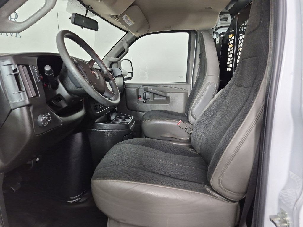 2022 GMC Savana Cargo 2500 RWD 2500 Regular Wheelbase Work Van
