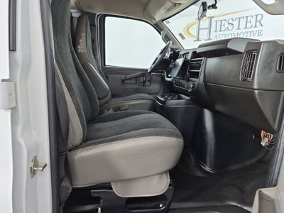 2022 GMC Savana Cargo 2500 RWD 2500 Regular Wheelbase Work Van