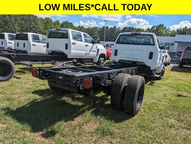2024 Chevrolet Silverado 5500 HD Work Truck