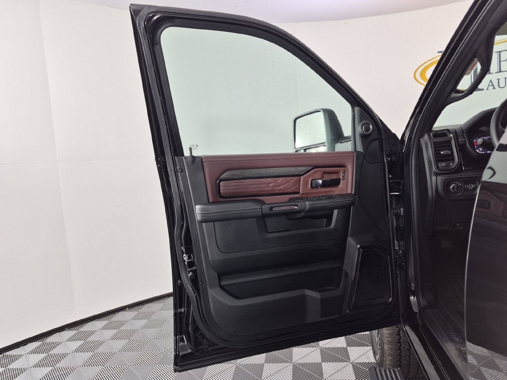2026 RAM 2500 Limited Crew Cab 4x4 6'4" Box