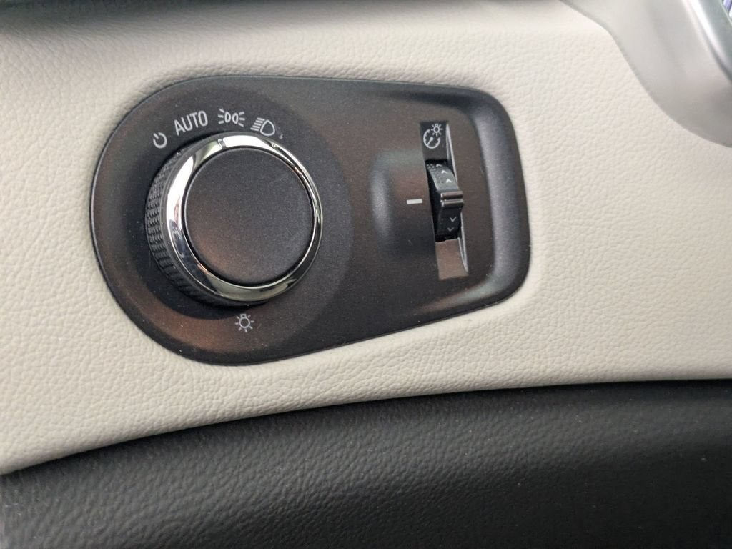 2016 Cadillac SRX Base