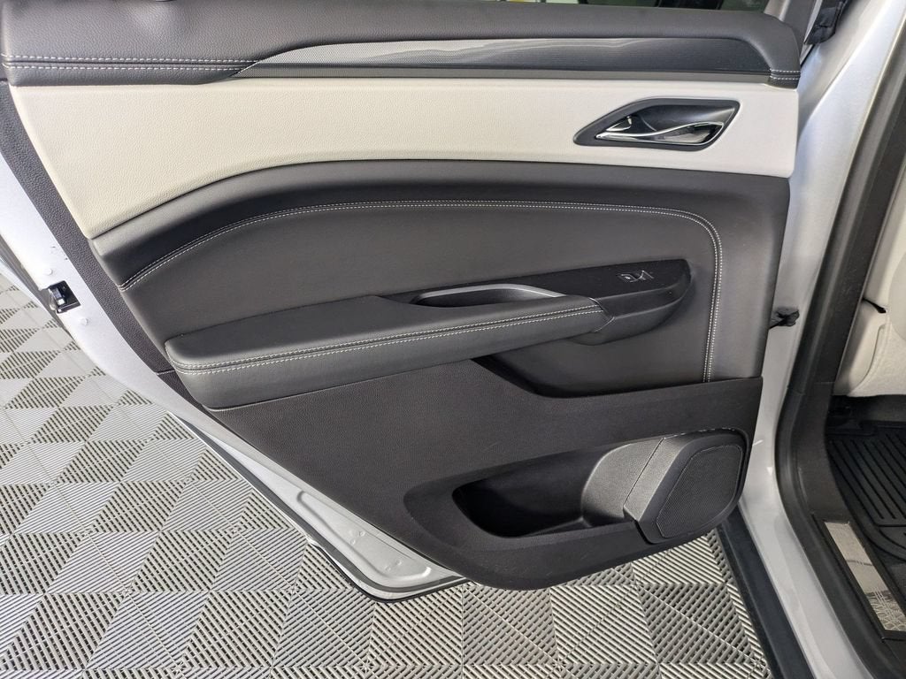 2016 Cadillac SRX Base