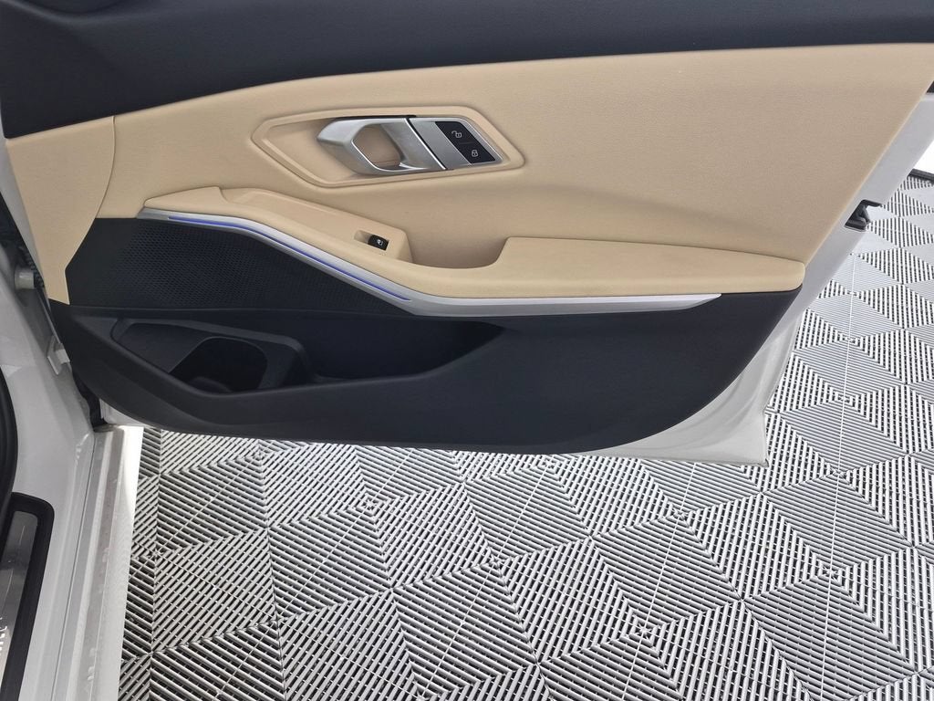 2022 BMW 330i 330i
