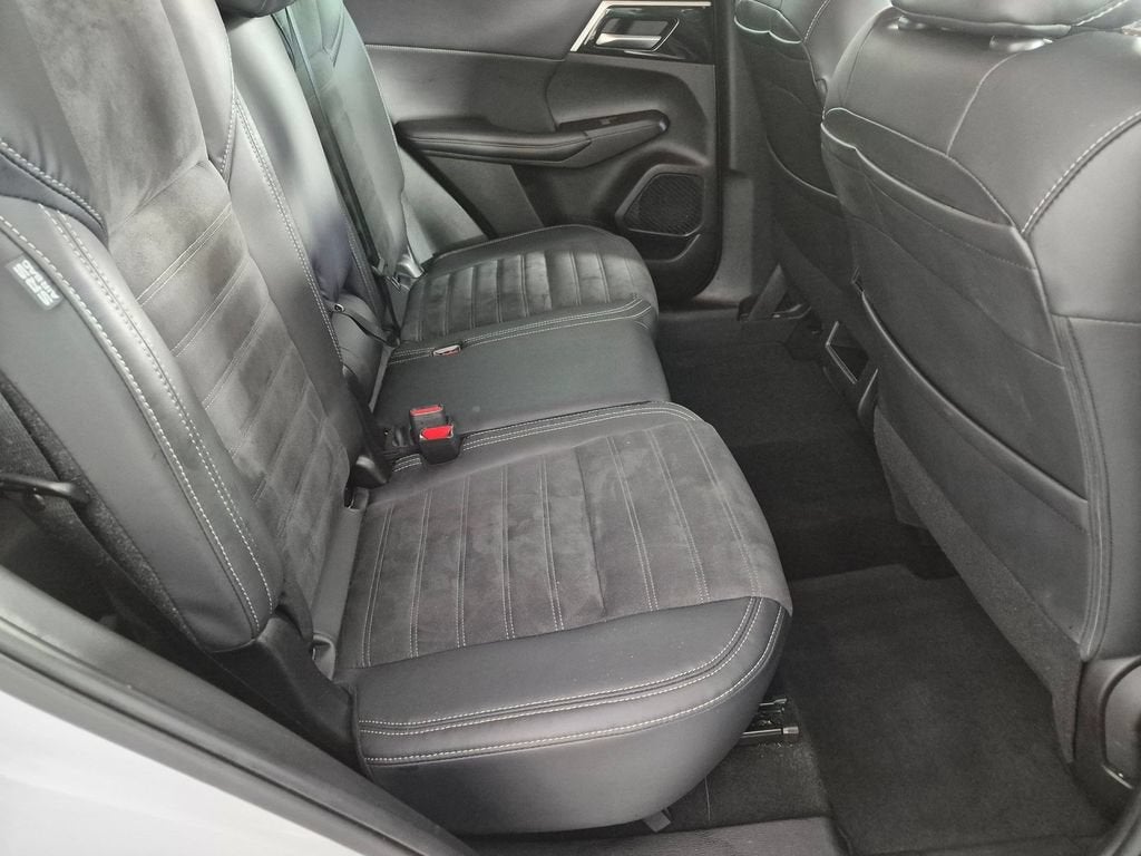 2023 Mitsubishi Outlander SE 2.5 2WD