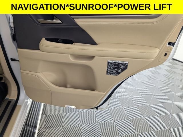2019 Lexus LX 570 Two-Row