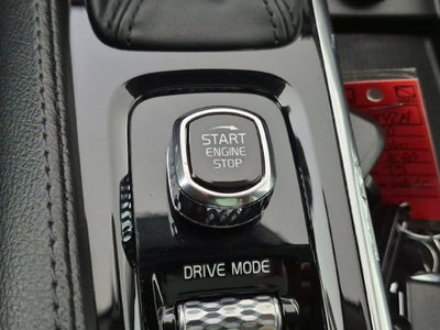 2020 Volvo XC90 T5 Momentum 7 Passenger