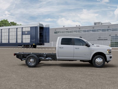 2026 RAM 5500 Chassis Cab RAM 5500 BIG HORN CHASSIS CREW CAB 4X4 60' CA