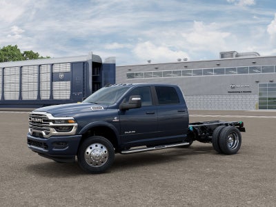 2027 RAM 5500 Chassis Cab RAM 5500 BIG HORN CHASSIS CREW CAB 4X4 60' CA