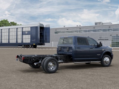 2027 RAM 5500 Chassis Cab RAM 5500 BIG HORN CHASSIS CREW CAB 4X4 60' CA