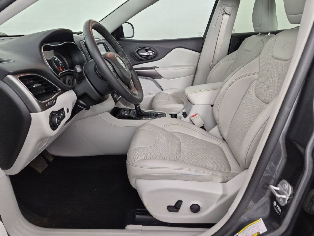 2022 Jeep Cherokee Latitude Lux