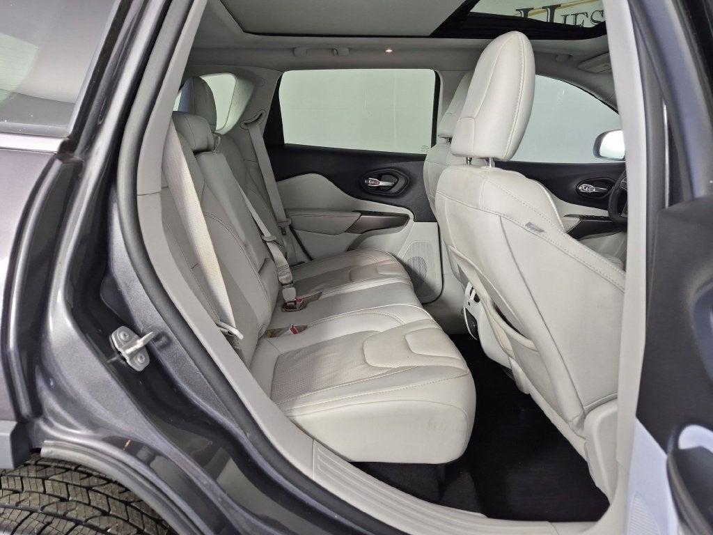 2022 Jeep Cherokee Latitude Lux