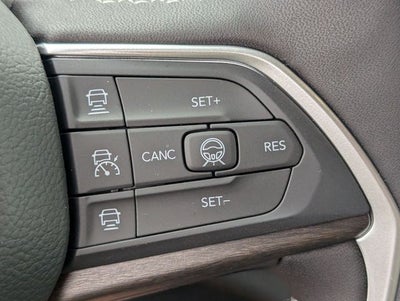 2026 Jeep Grand Cherokee Laredo Altitude