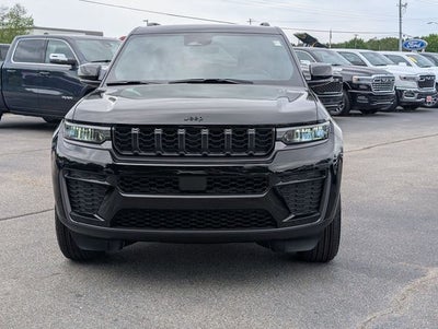 2026 Jeep Grand Cherokee Laredo Altitude