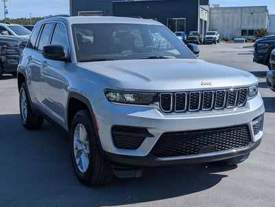 2026 Jeep Grand Cherokee Laredo