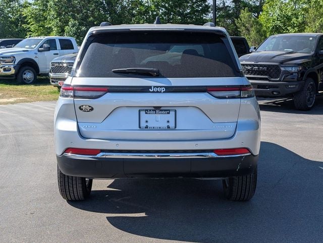 2026 Jeep Grand Cherokee Laredo