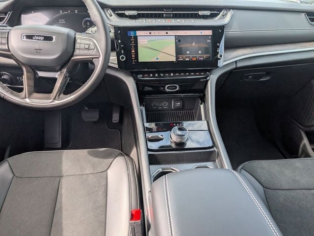 2026 Jeep Grand Cherokee Altitude