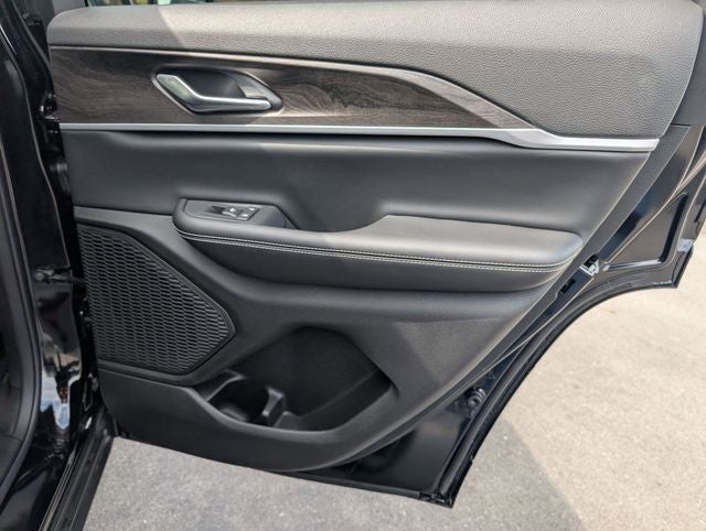 2026 Jeep Grand Cherokee Altitude