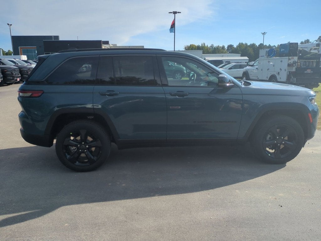 2027 Jeep Grand Cherokee Limited