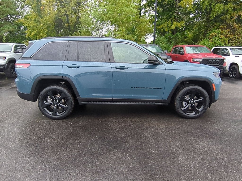 2027 Jeep Grand Cherokee Limited