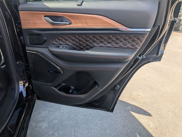 2026 Jeep Grand Cherokee Summit
