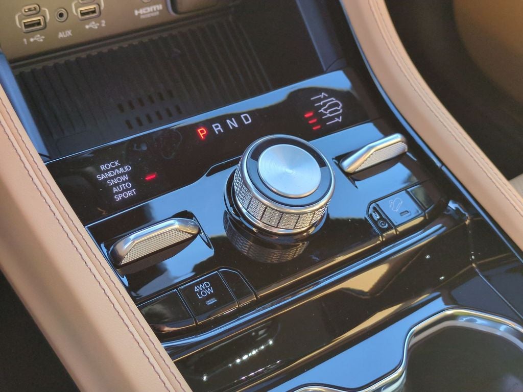 2027 Jeep Grand Cherokee Summit