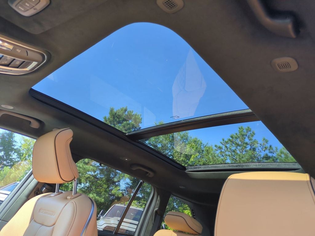2027 Jeep Grand Cherokee Summit