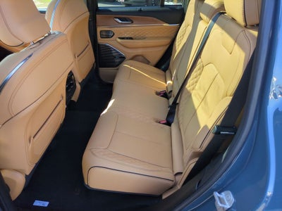 2027 Jeep Grand Cherokee Summit