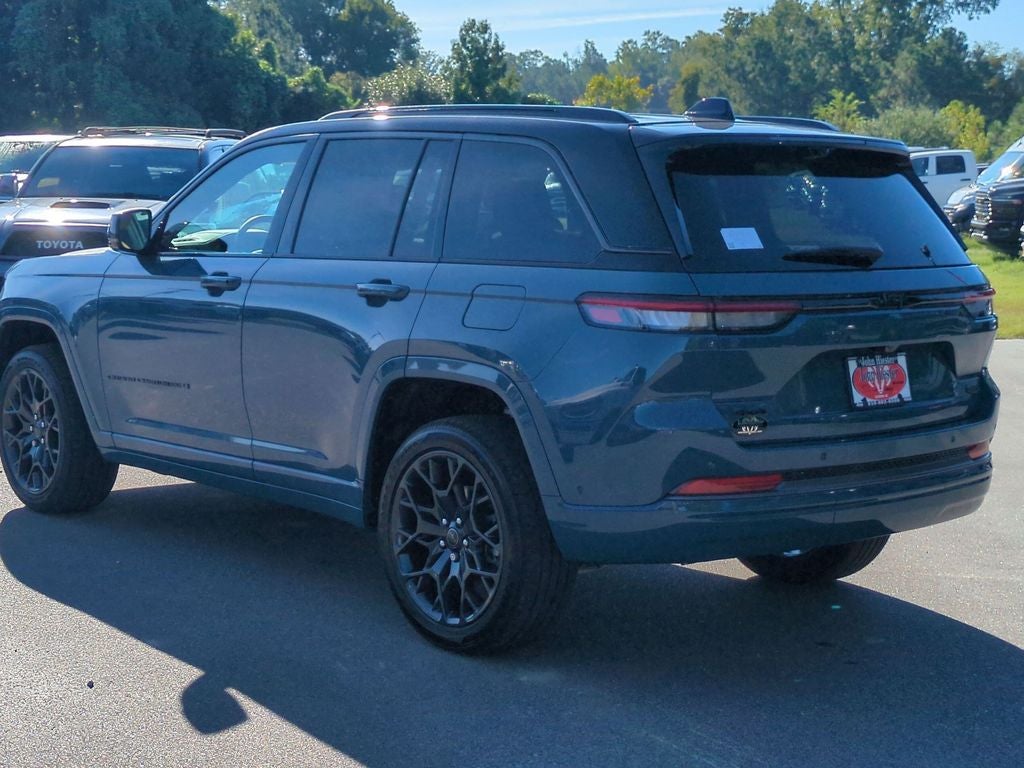 2027 Jeep Grand Cherokee Summit