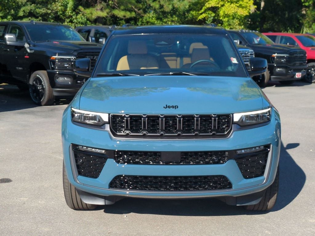 2027 Jeep Grand Cherokee Summit