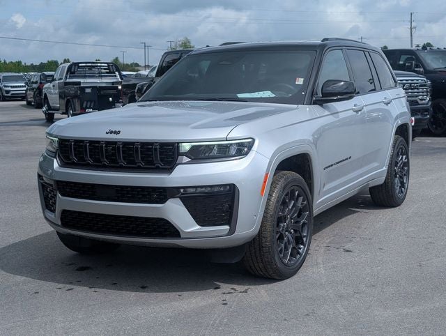2026 Jeep Grand Cherokee Summit