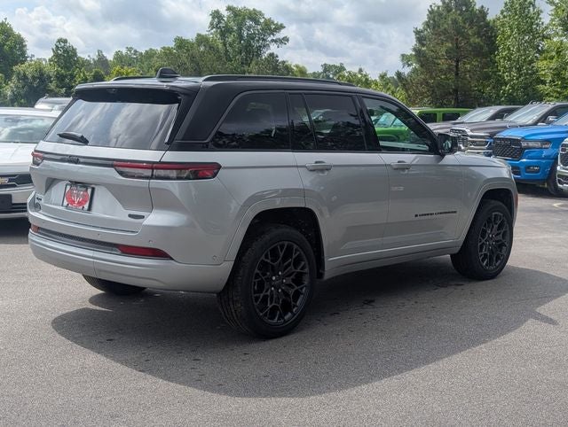 2026 Jeep Grand Cherokee Summit