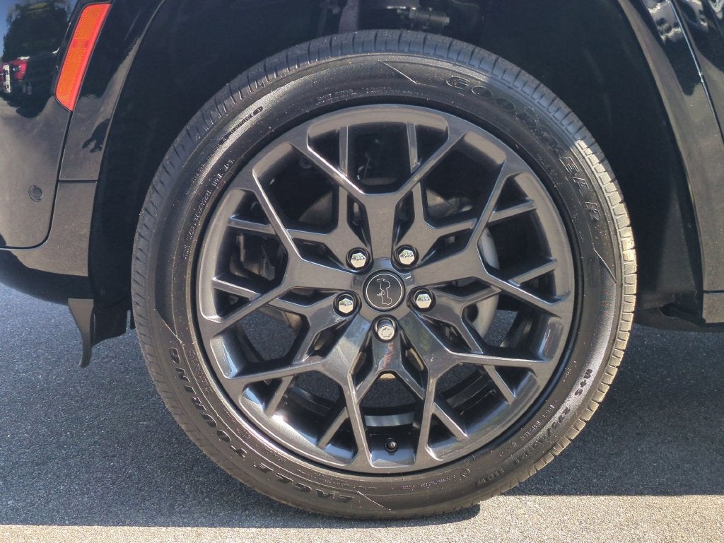 2027 Jeep Grand Cherokee Summit