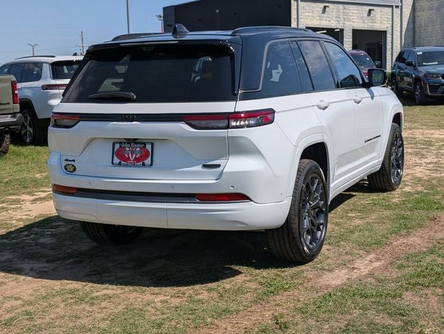 2026 Jeep Grand Cherokee Summit