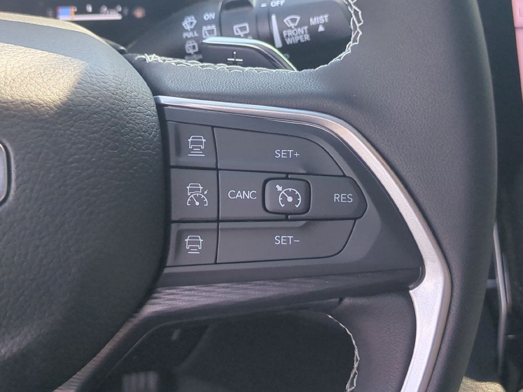 2027 Jeep Grand Cherokee L Laredo