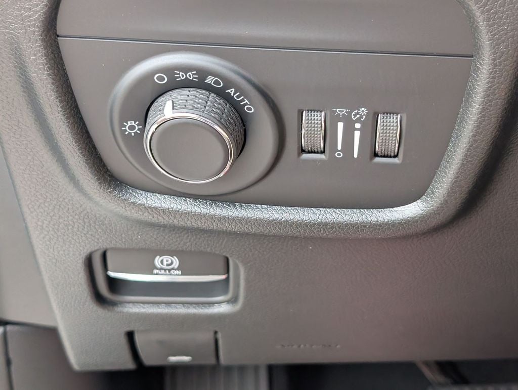 2026 Jeep Grand Cherokee L Laredo