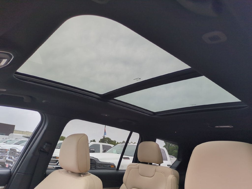 2027 Jeep Grand Cherokee L Limited