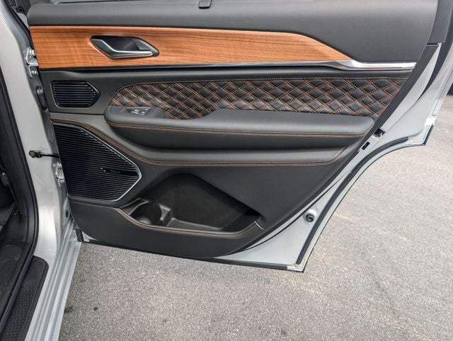 2026 Jeep Grand Cherokee L Summit