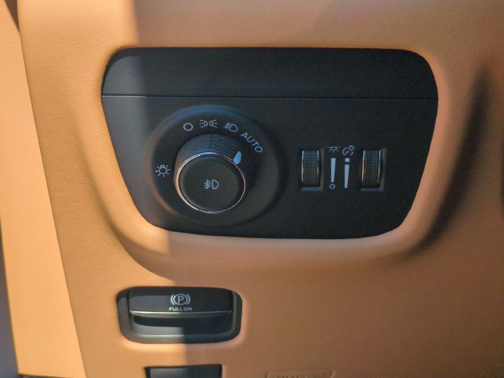 2027 Jeep Grand Cherokee L Summit