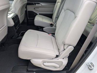 2026 Jeep Grand Wagoneer L 4x2