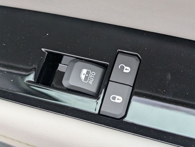 2026 Jeep Grand Wagoneer L 4x2