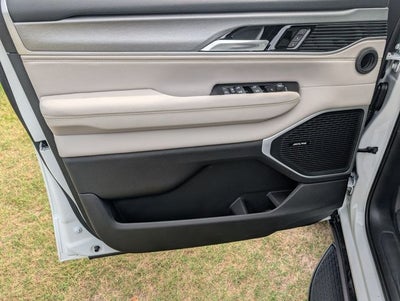 2026 Jeep Grand Wagoneer L 4x2