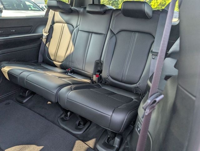 2026 Jeep Grand Wagoneer L 4x2