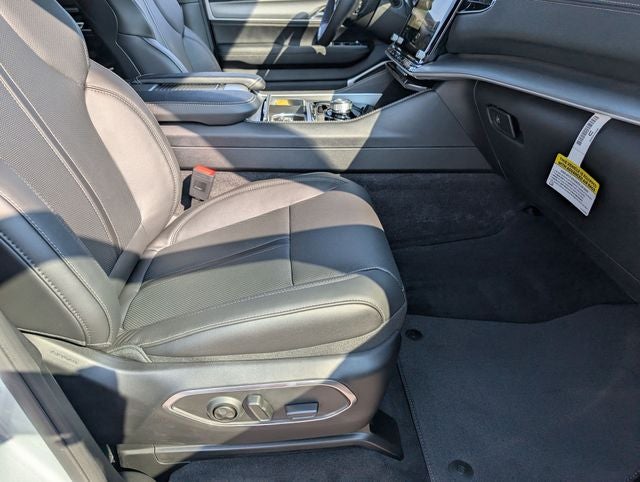 2026 Jeep Grand Wagoneer L 4x2