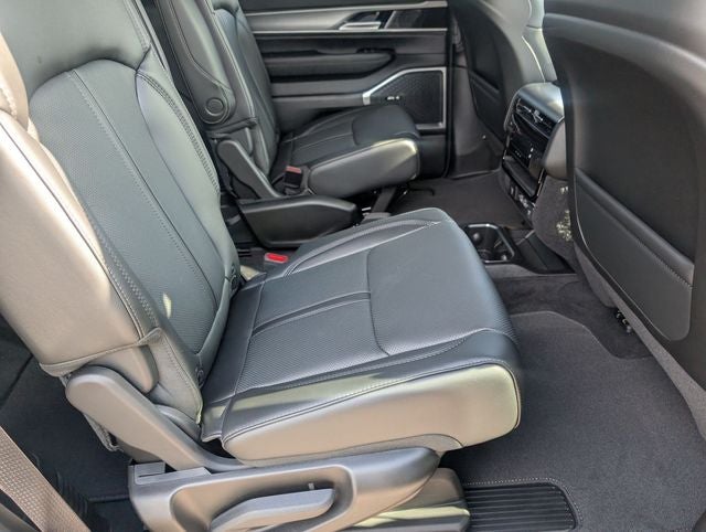 2026 Jeep Grand Wagoneer L 4x4